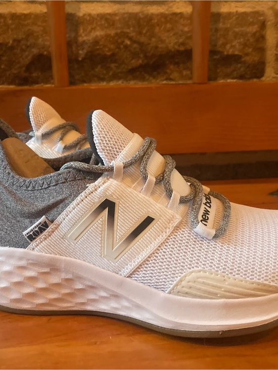 New Balance Shoes - New Balance Roav White and Gray Lightweight Athletic Sneaker